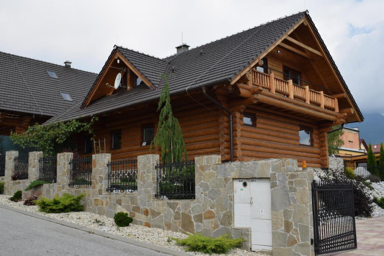 Zrubovy Dom - Moon Nova Lesna Villa Luaran gambar