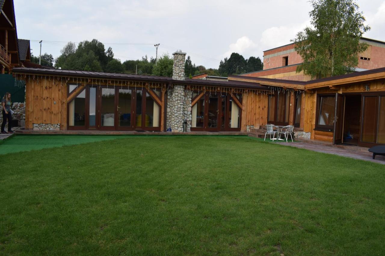 Zrubovy Dom - Moon Nova Lesna Villa Luaran gambar